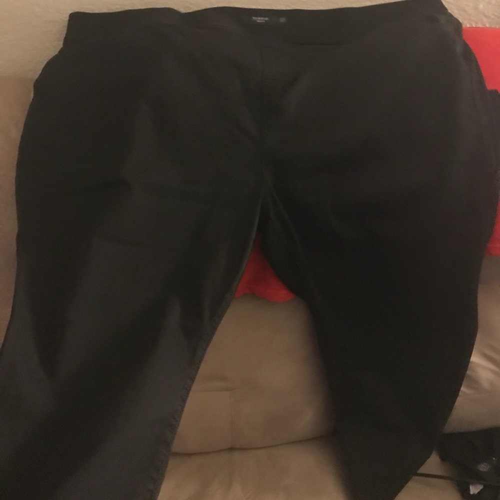 Torrid Lean Jeans Cropped